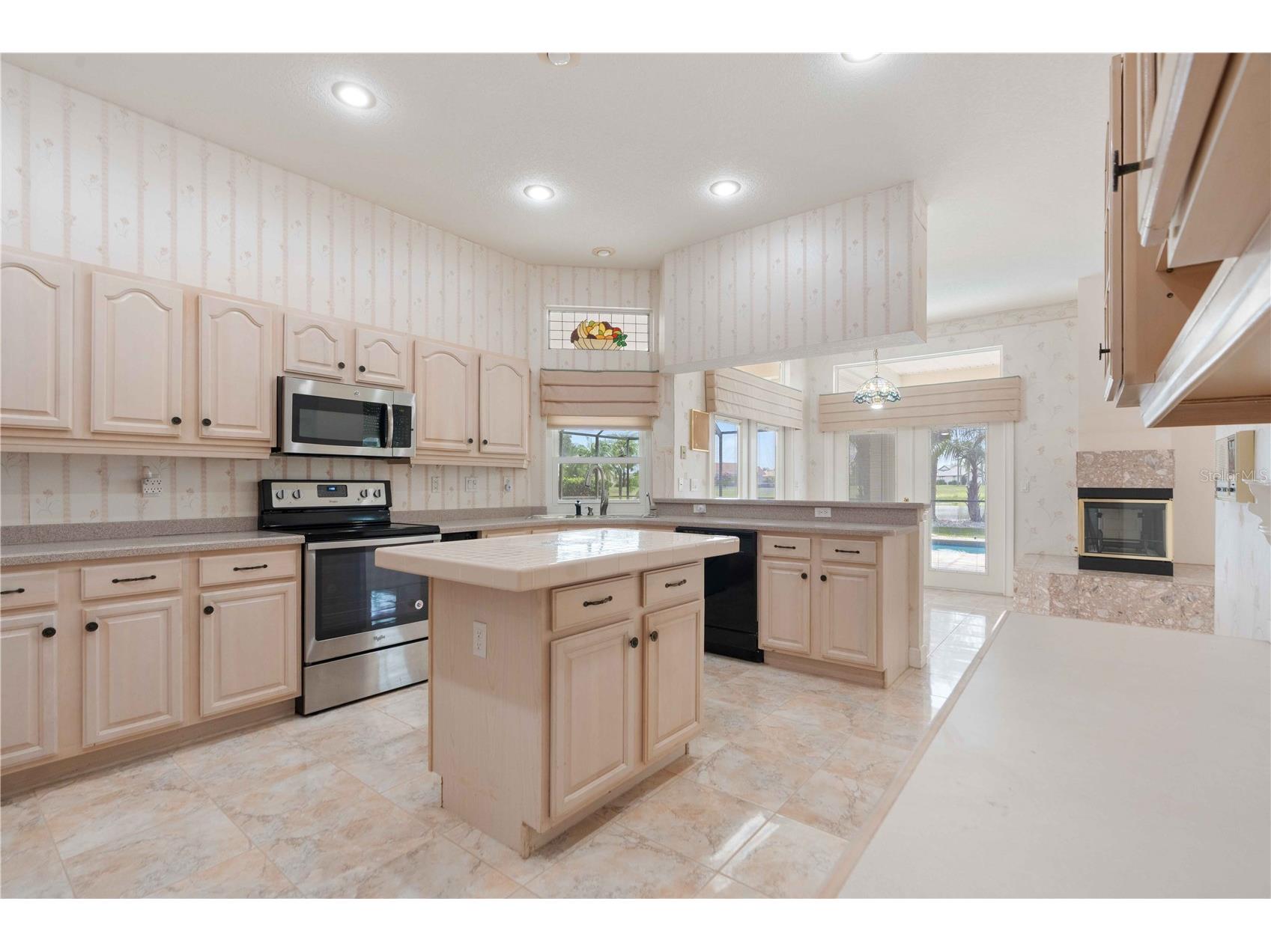2122 Platinum Drive Sun City Center FL 33573 W7887757 image12