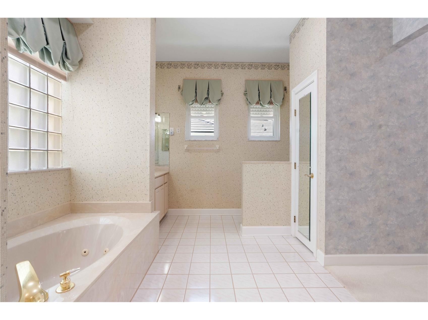 2122 Platinum Drive Sun City Center FL 33573 W7887757 image25
