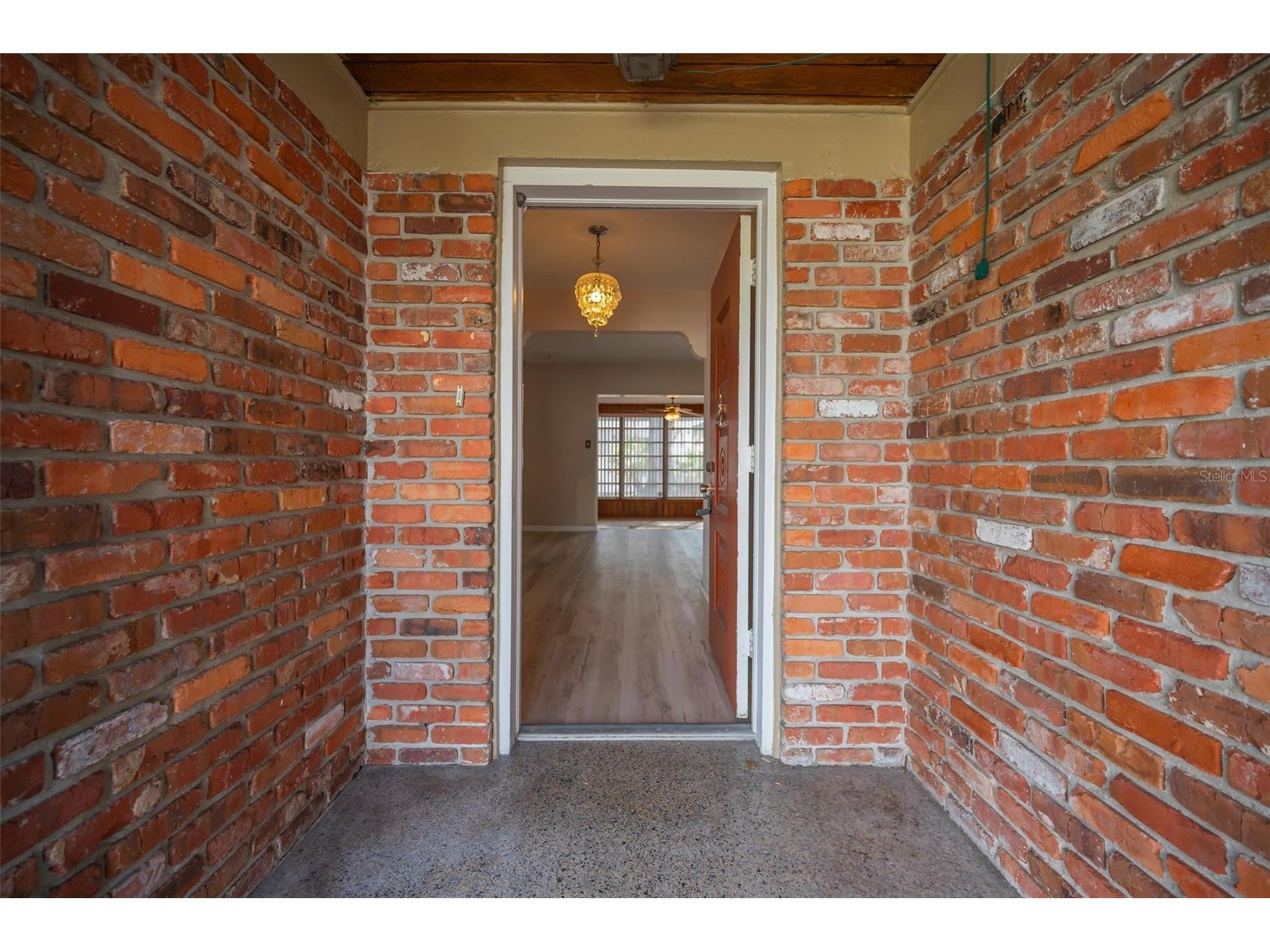 2122 W Erna Drive Tampa FL 33603 TB8463484 image4