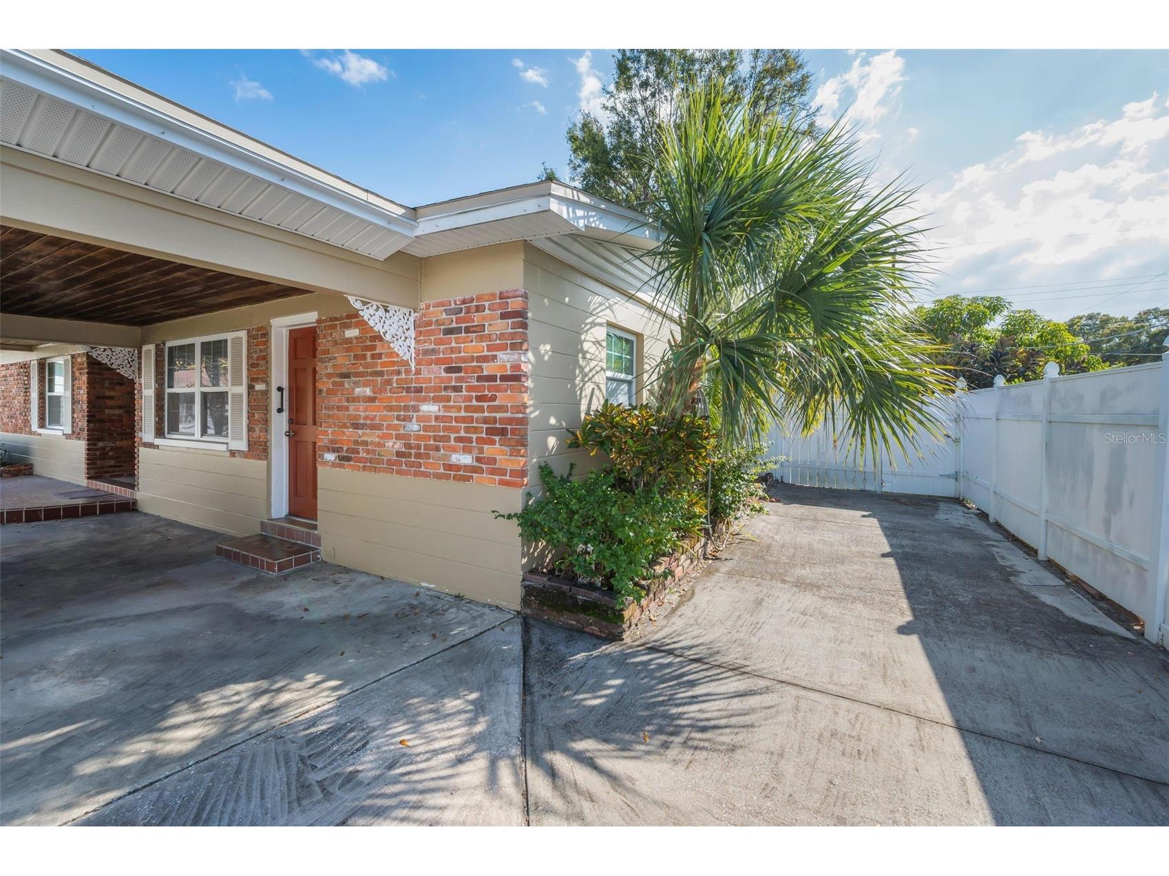 2122 W Erna Drive Tampa FL 33603 TB8463484 image54