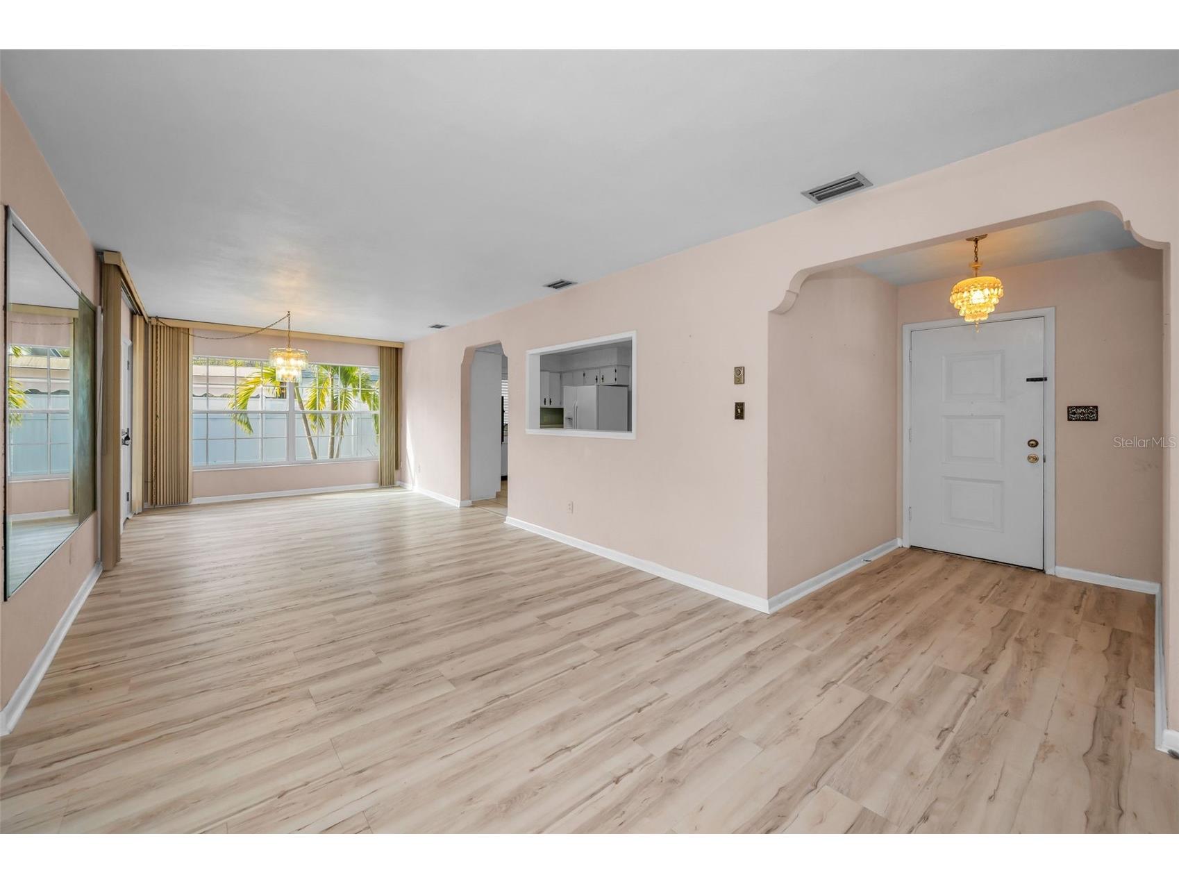 2122 W Erna Drive Tampa FL 33603 TB8463484 image6