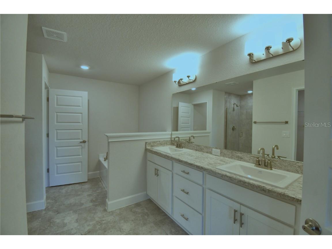 2123 Cartgate Lane Winter Haven FL 33884 P4930644 image20