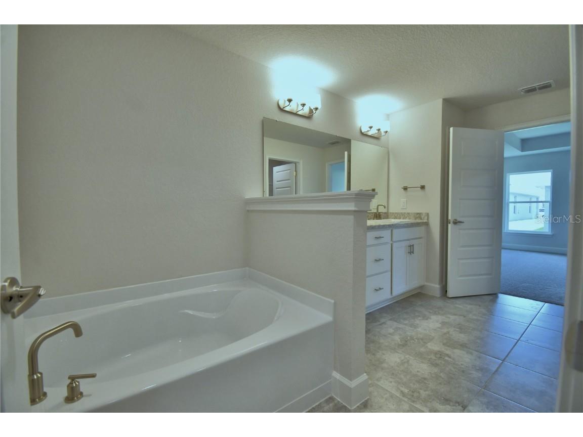 2123 Cartgate Lane Winter Haven FL 33884 P4930644 image23