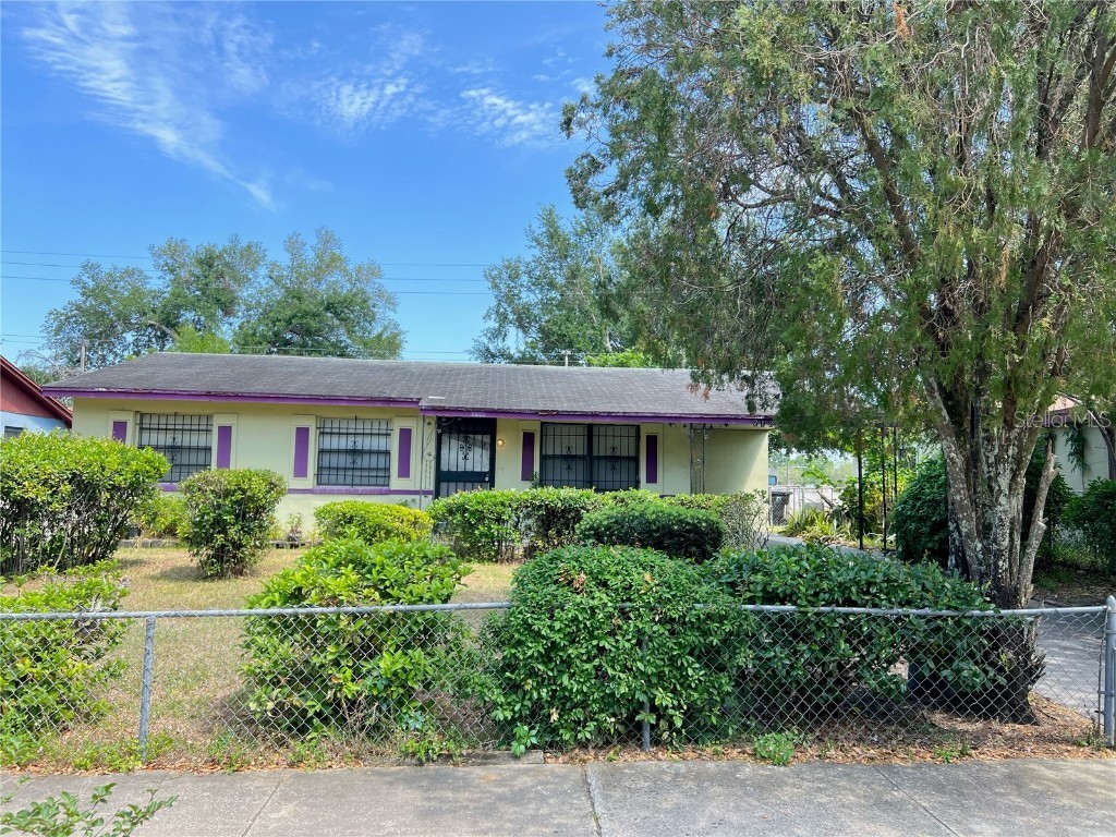 2123 Liston Court Orlando FL 32811 O6101261 image1