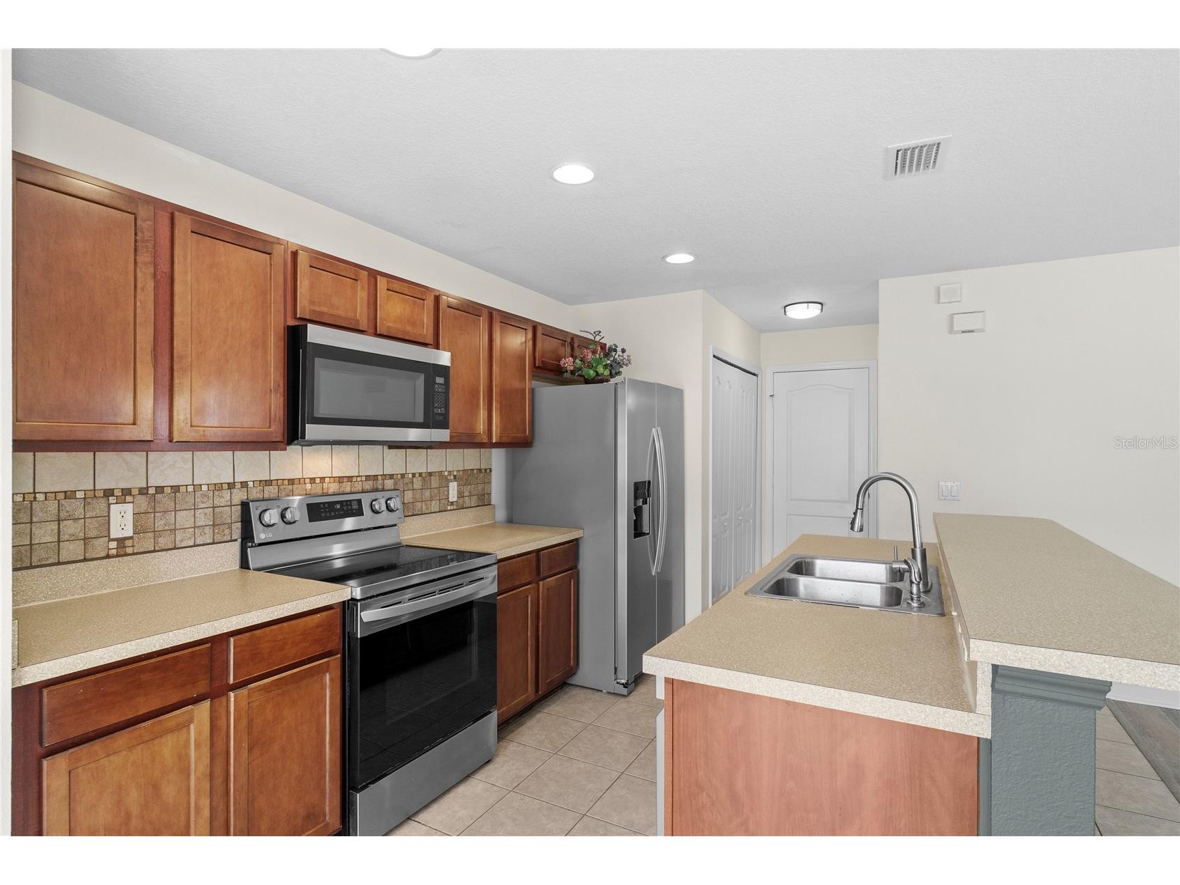 2123 Portcastle Circle Winter Garden FL 34787 O6412643 image10