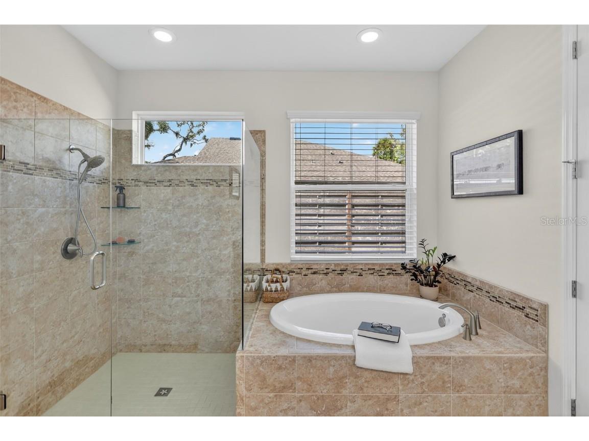 2123 Sylvan Lea Drive Sarasota FL 34240 A4669652 image36