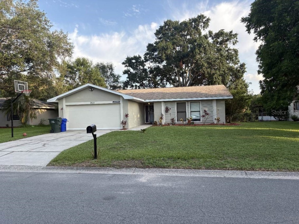 2123 Woodburn Loop S Lakeland FL 33813 TB8392347 image1
