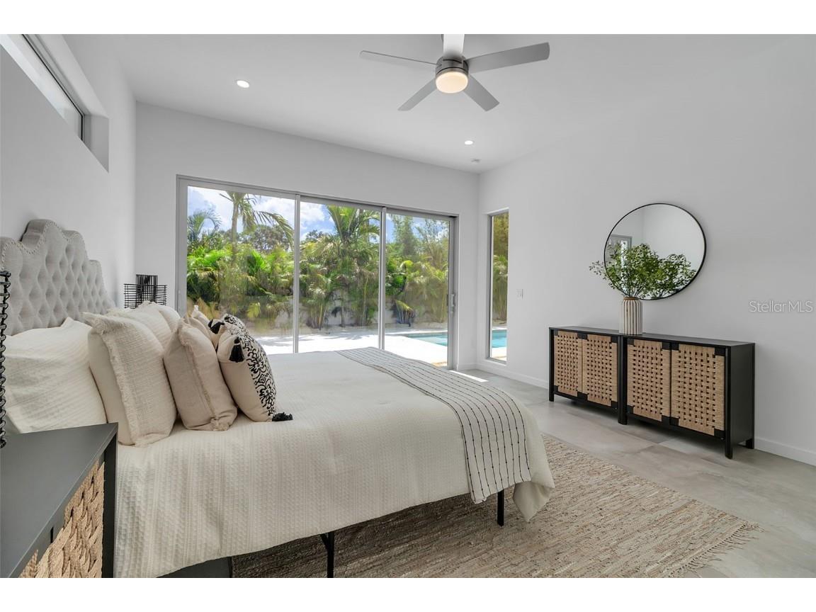 2124 Clematis Place Sarasota FL 34239 A4656371 image16