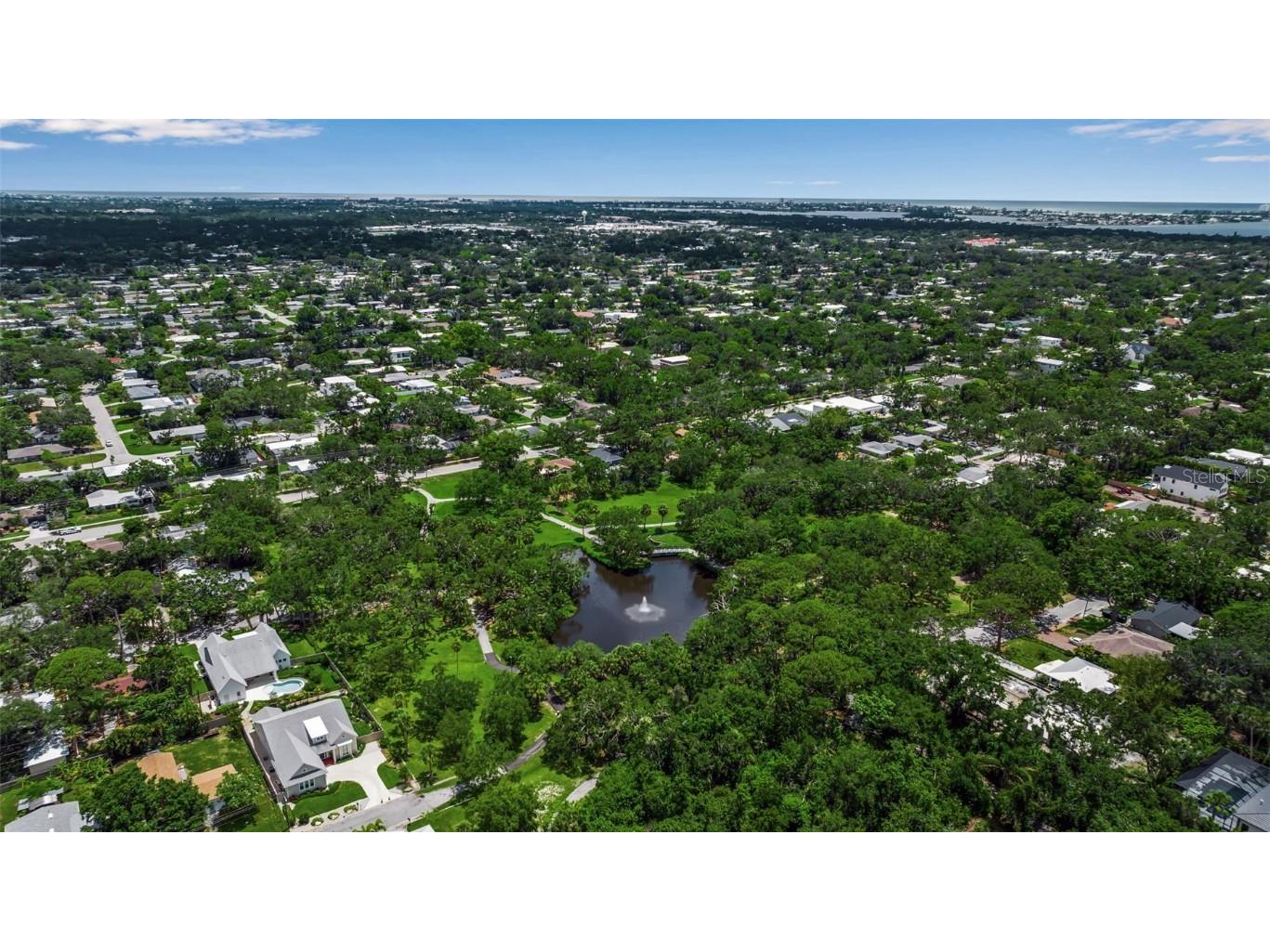 2124 Clematis Place Sarasota FL 34239 A4656371 image43