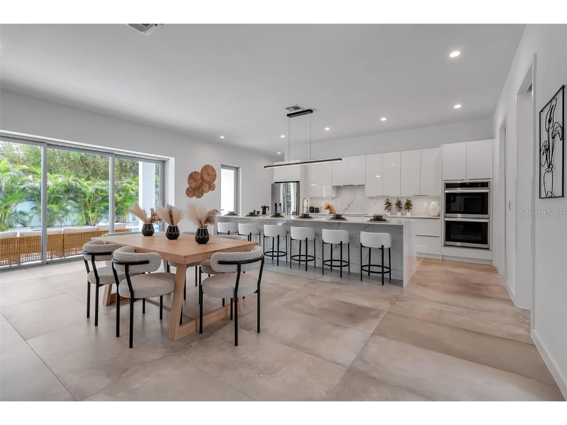 2124 Clematis Place Sarasota FL 34239 A4656371 image7