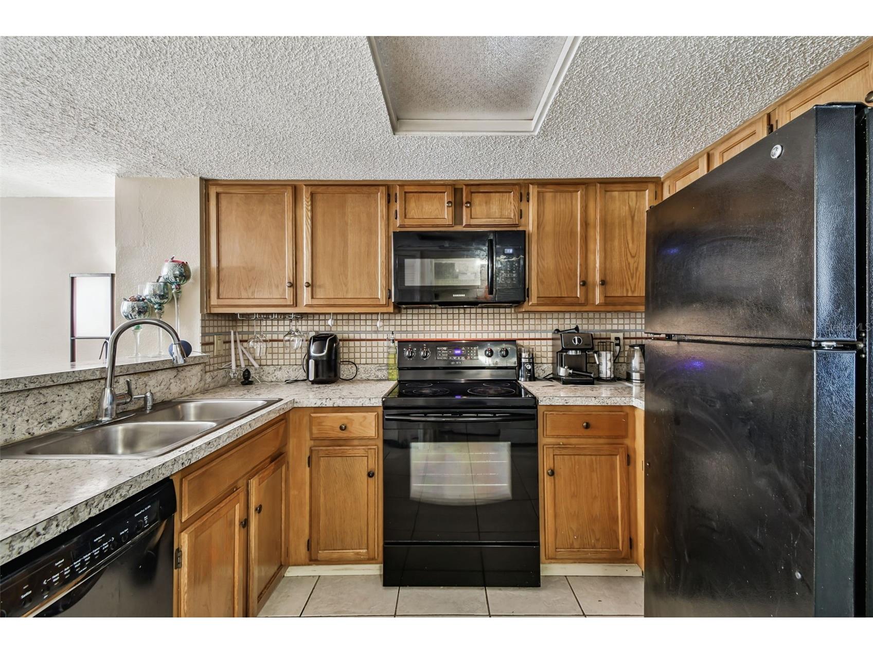 2124 Fletchers Point Circle Tampa FL 33613 TB8426882 image18