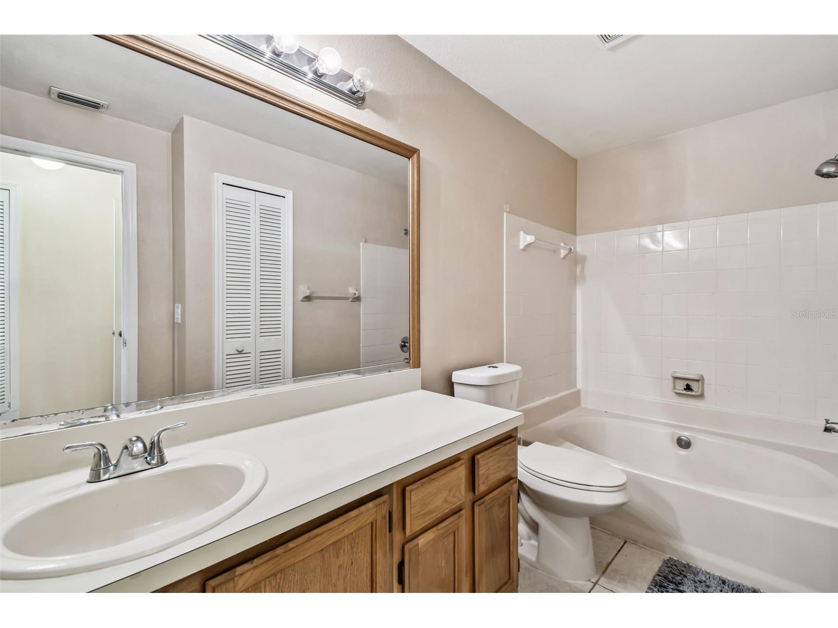 2124 Fletchers Point Circle Tampa FL 33613 TB8426882 image37