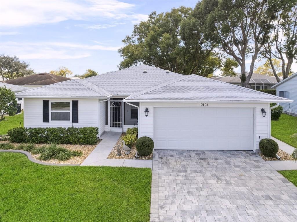 2124 Grand Cypress Drive Lakeland FL 33810 L4942426 image1