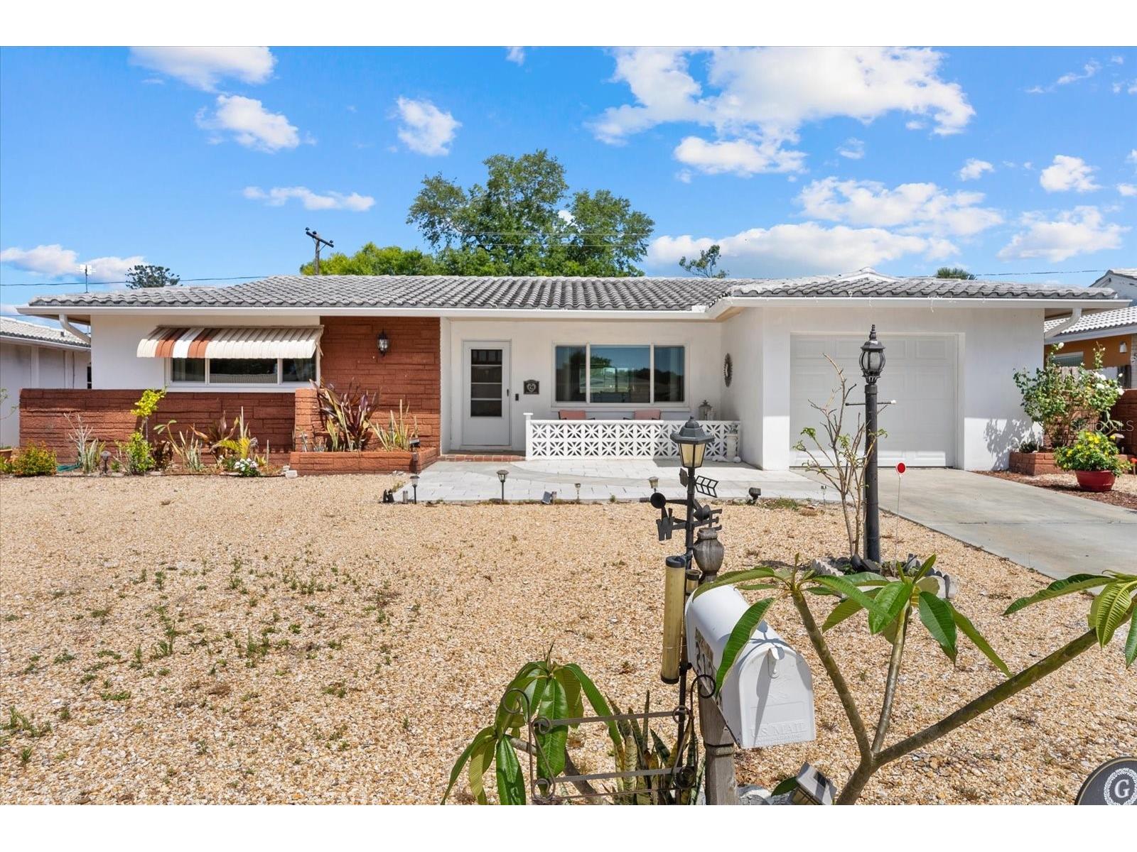2124 Greenbriar Boulevard Clearwater FL 33763 TB8502677 image1