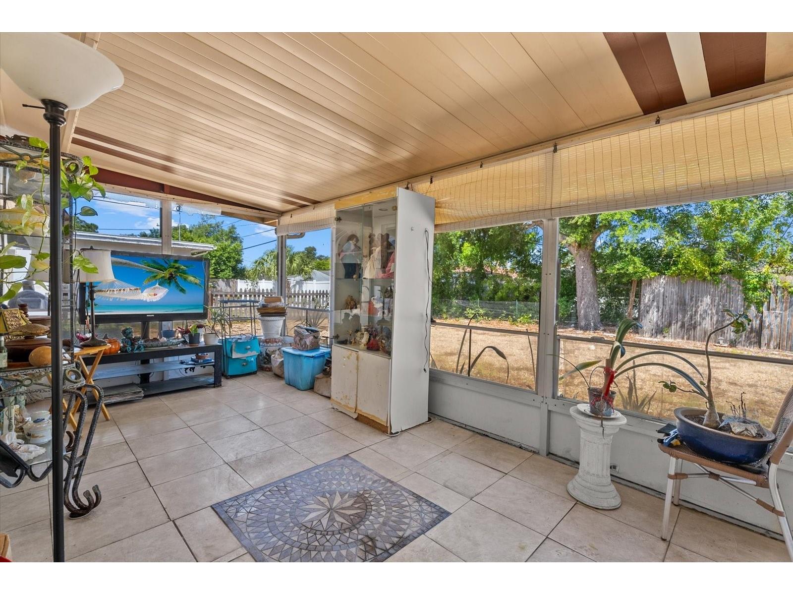 2124 Greenbriar Boulevard Clearwater FL 33763 TB8502677 image17