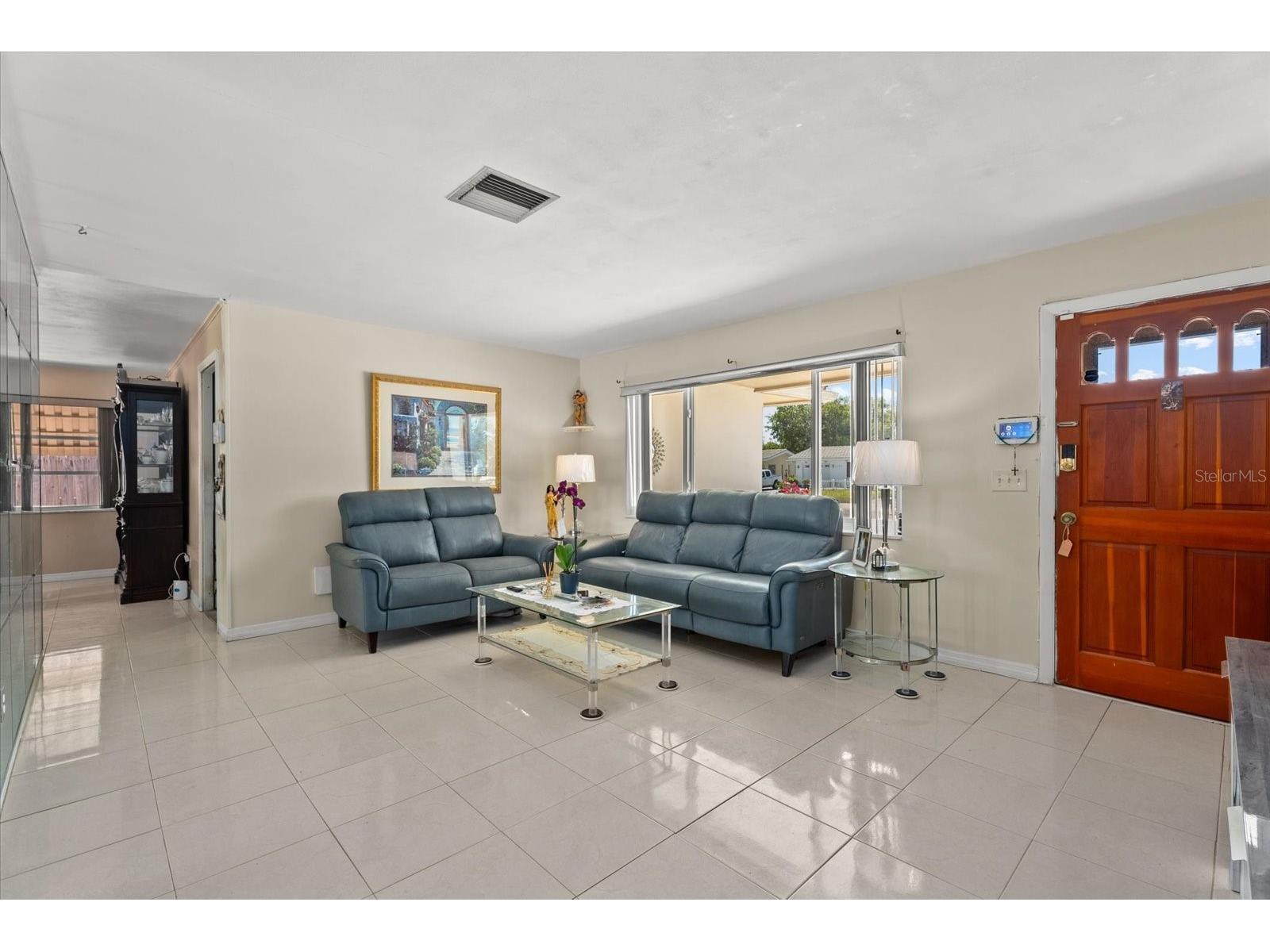 2124 Greenbriar Boulevard Clearwater FL 33763 TB8502677 image6