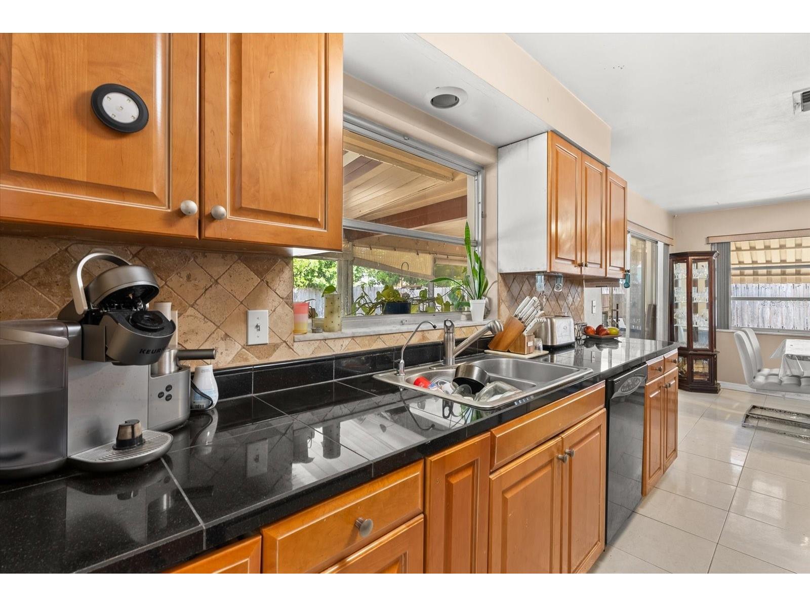 2124 Greenbriar Boulevard Clearwater FL 33763 TB8502677 image9
