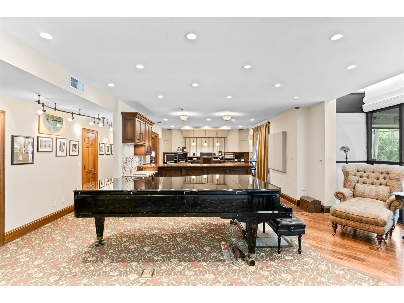 2124 Laurence Drive Clearwater FL 33764 TB8503691 image10