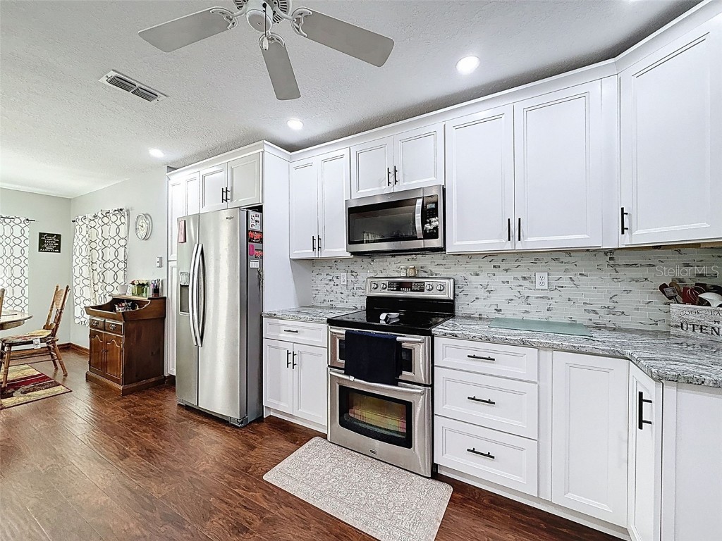 2124 Little Peach Court Spring Hill FL 34608 W7877294 image13