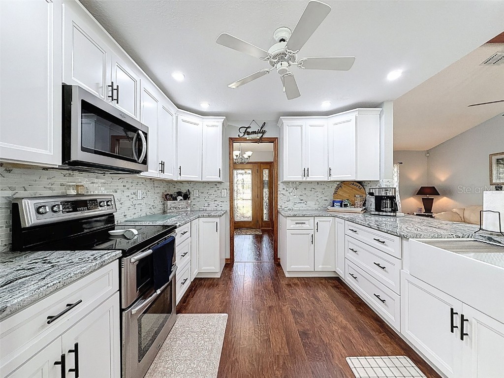 2124 Little Peach Court Spring Hill FL 34608 W7877294 image14