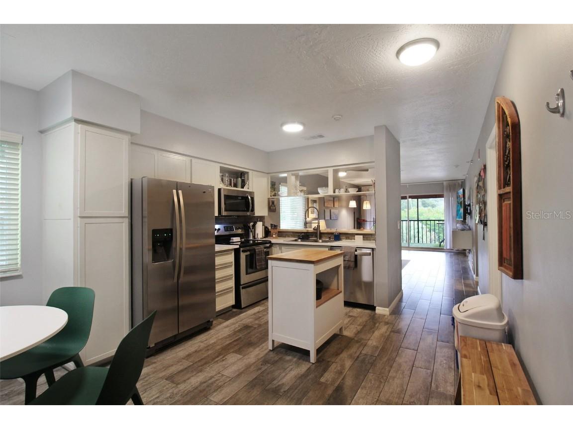 2124 N Tamiami Trail #101 Sarasota FL 34234 A4600577 image3