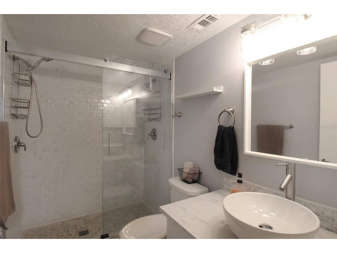 2124 N Tamiami Trail #101 Sarasota FL 34234 A4600577 image35