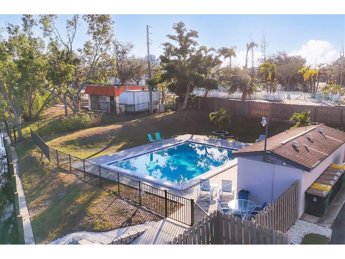 2124 N Tamiami Trail #109 Sarasota FL 34234 A4672257 image15