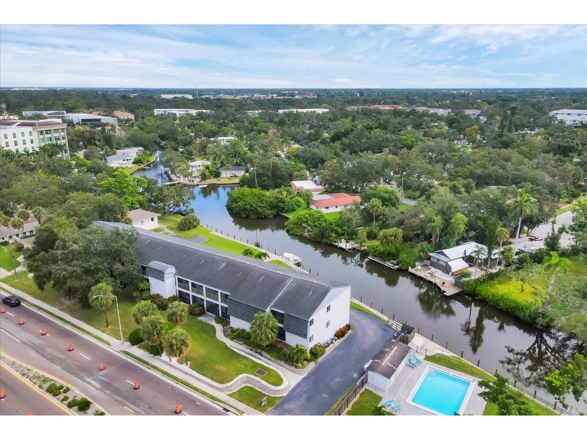 2124 N Tamiami Trail #109 Sarasota FL 34234 A4672257 image2