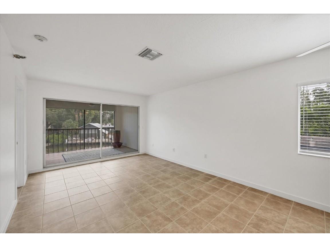 2124 N Tamiami Trail #109 Sarasota FL 34234 A4672257 image23