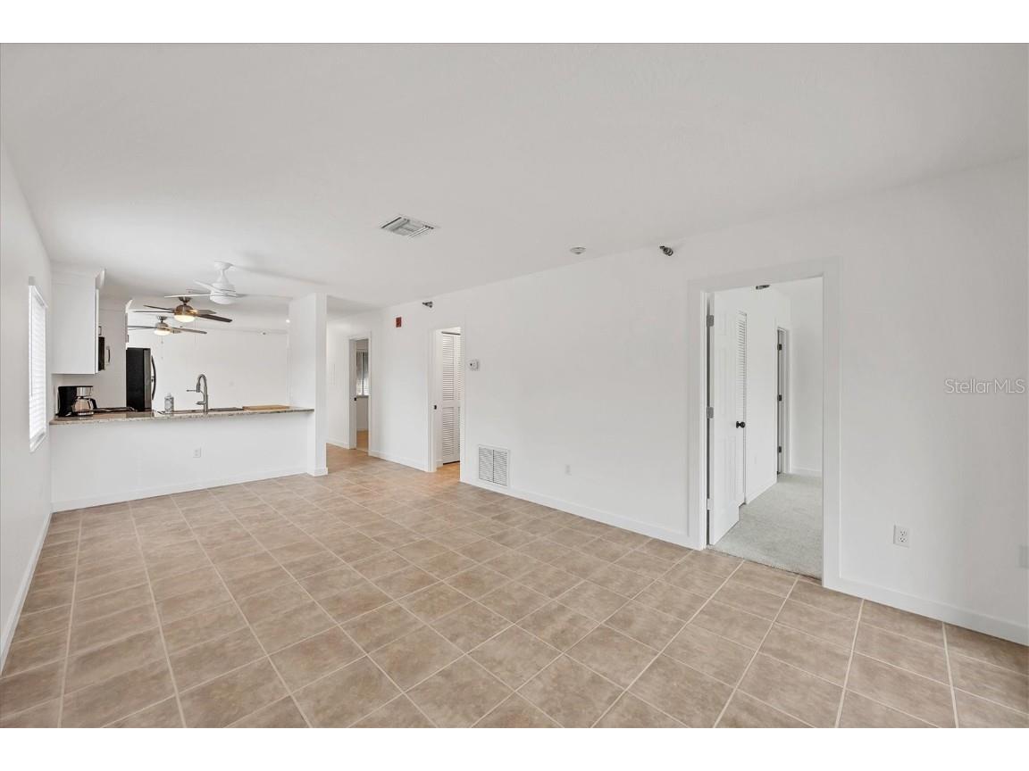 2124 N Tamiami Trail #109 Sarasota FL 34234 A4672257 image25