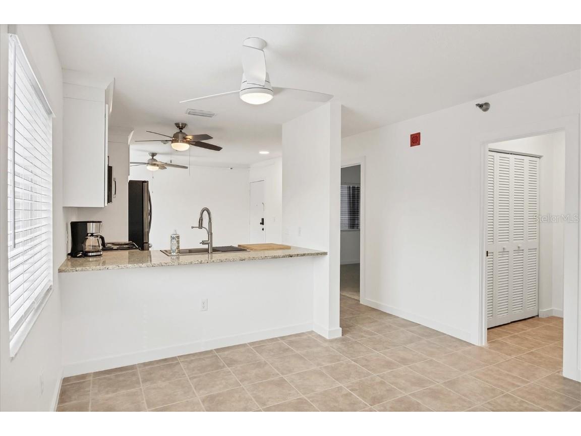 2124 N Tamiami Trail #109 Sarasota FL 34234 A4672257 image28