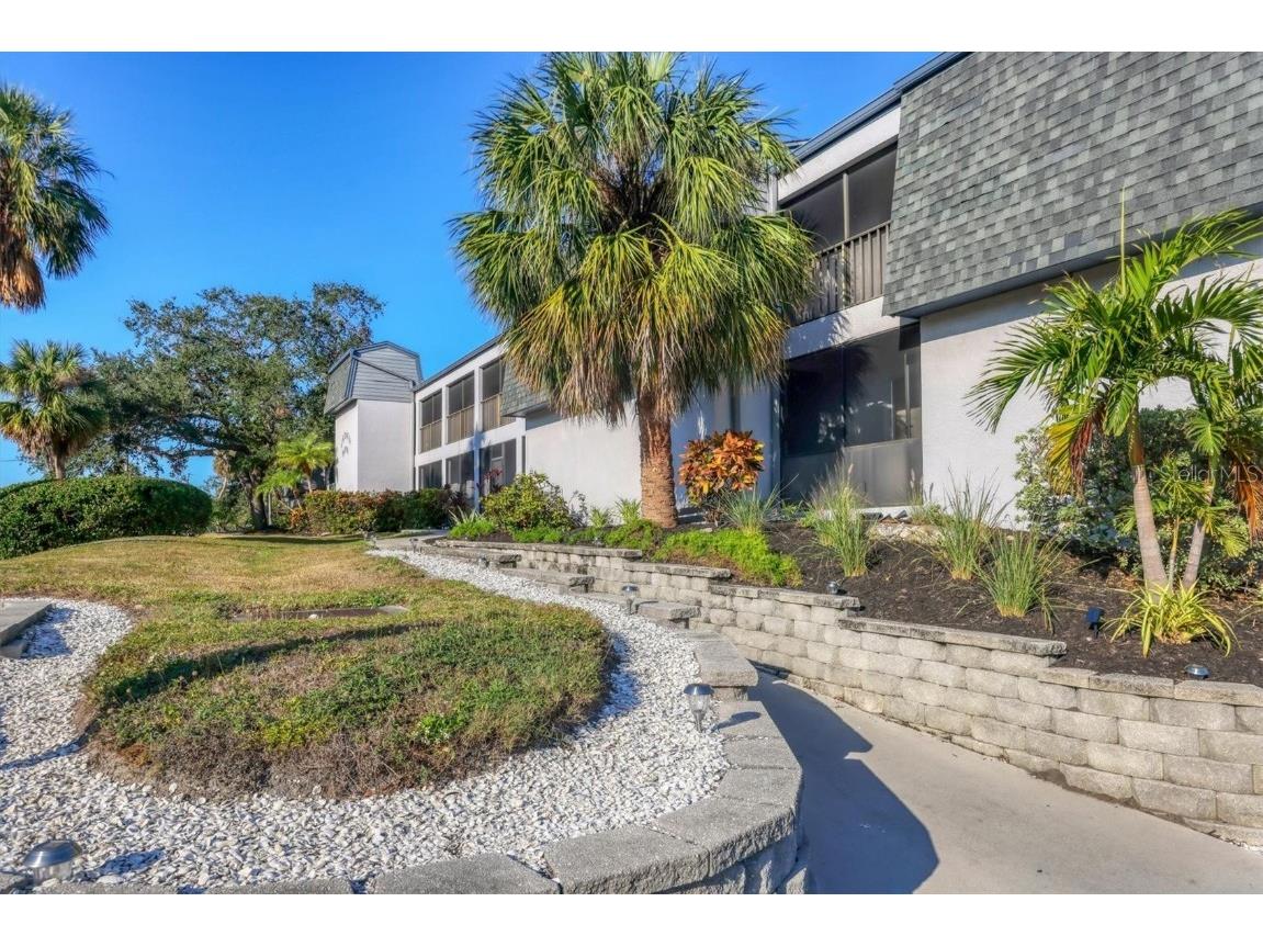 2124 N Tamiami Trail #109 Sarasota FL 34234 A4672257 image3