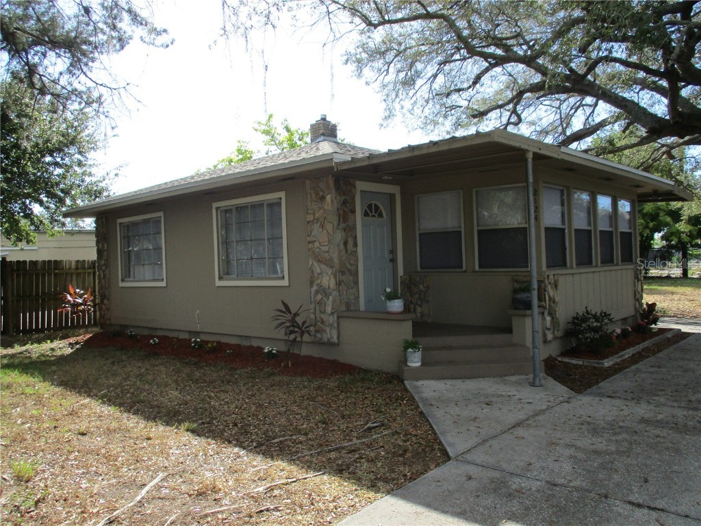 2124 S 13th Street W Bradenton FL 34205 A4589911 image1