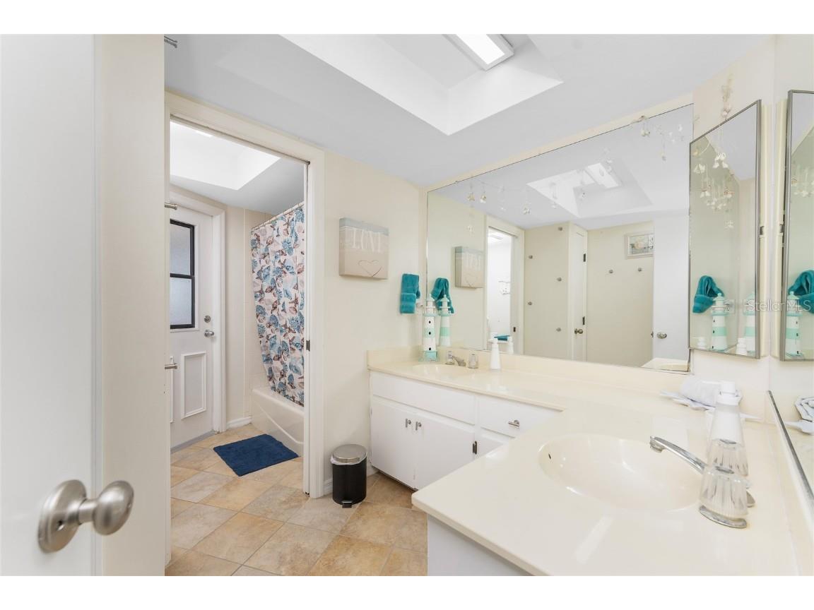 2124 Sw 49th Ter Cape Coral FL 33914 C7517778 image32