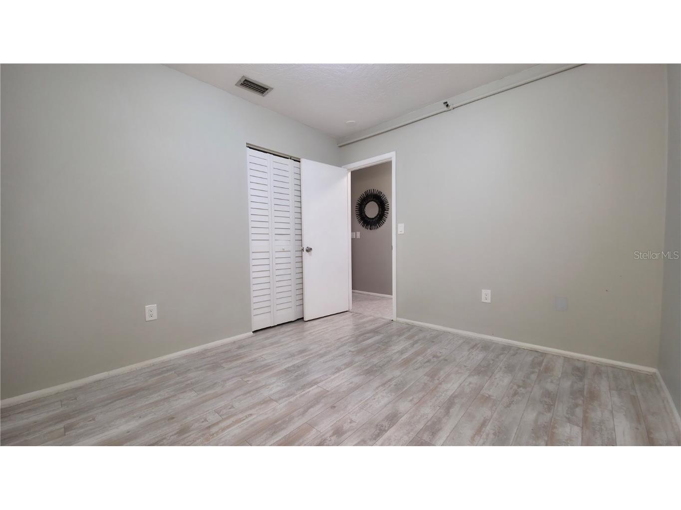 2124 Tamiami Trail #102 Sarasota FL 34234 A4667500 image10