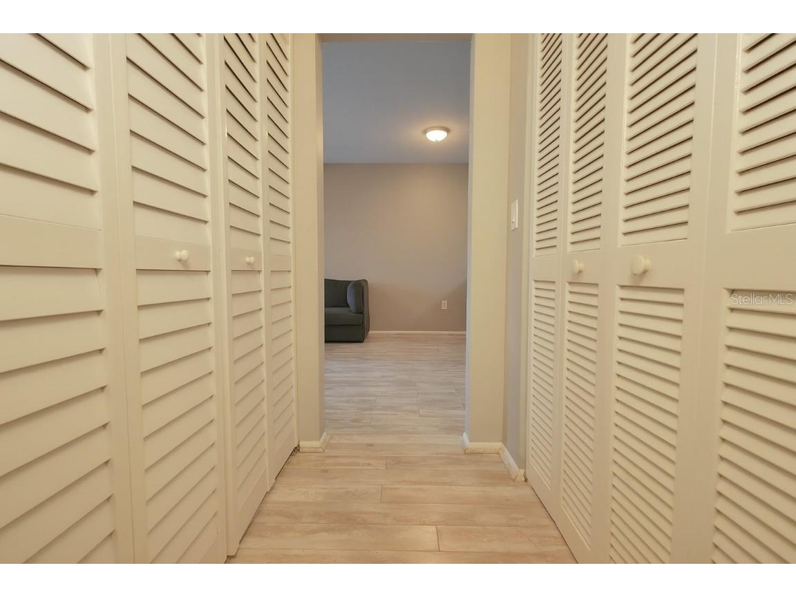 2124 Tamiami Trail #102 Sarasota FL 34234 A4667500 image7