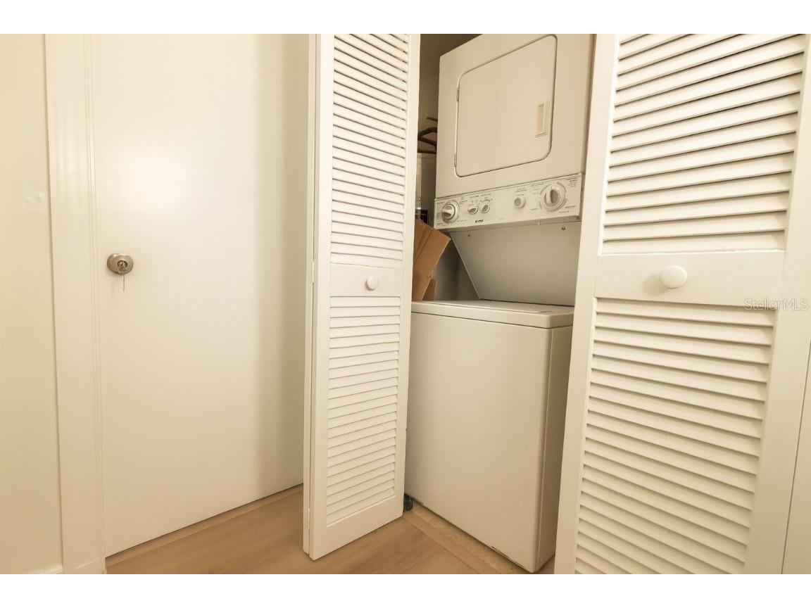 2124 Tamiami Trail #204 Sarasota FL 34234 A4668627 image10