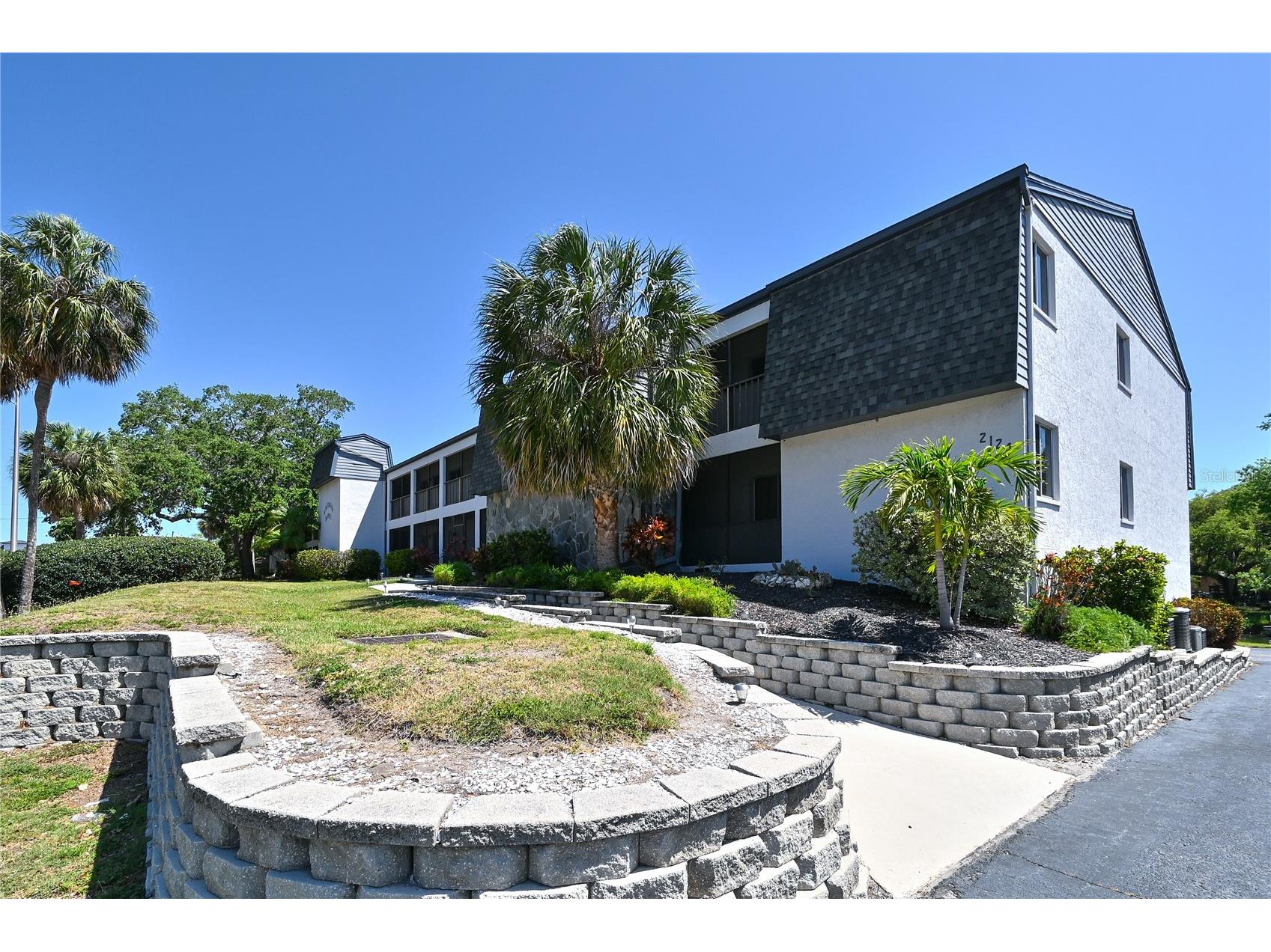 2124 Tamiami Trail N #103 Sarasota FL 34234 - WHITAKER BAYOU SARASOTA BAY A4657694 image1