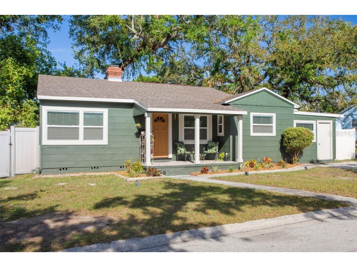 2125 Acorn Place S Saint Petersburg FL 33712 TB8366025 image1