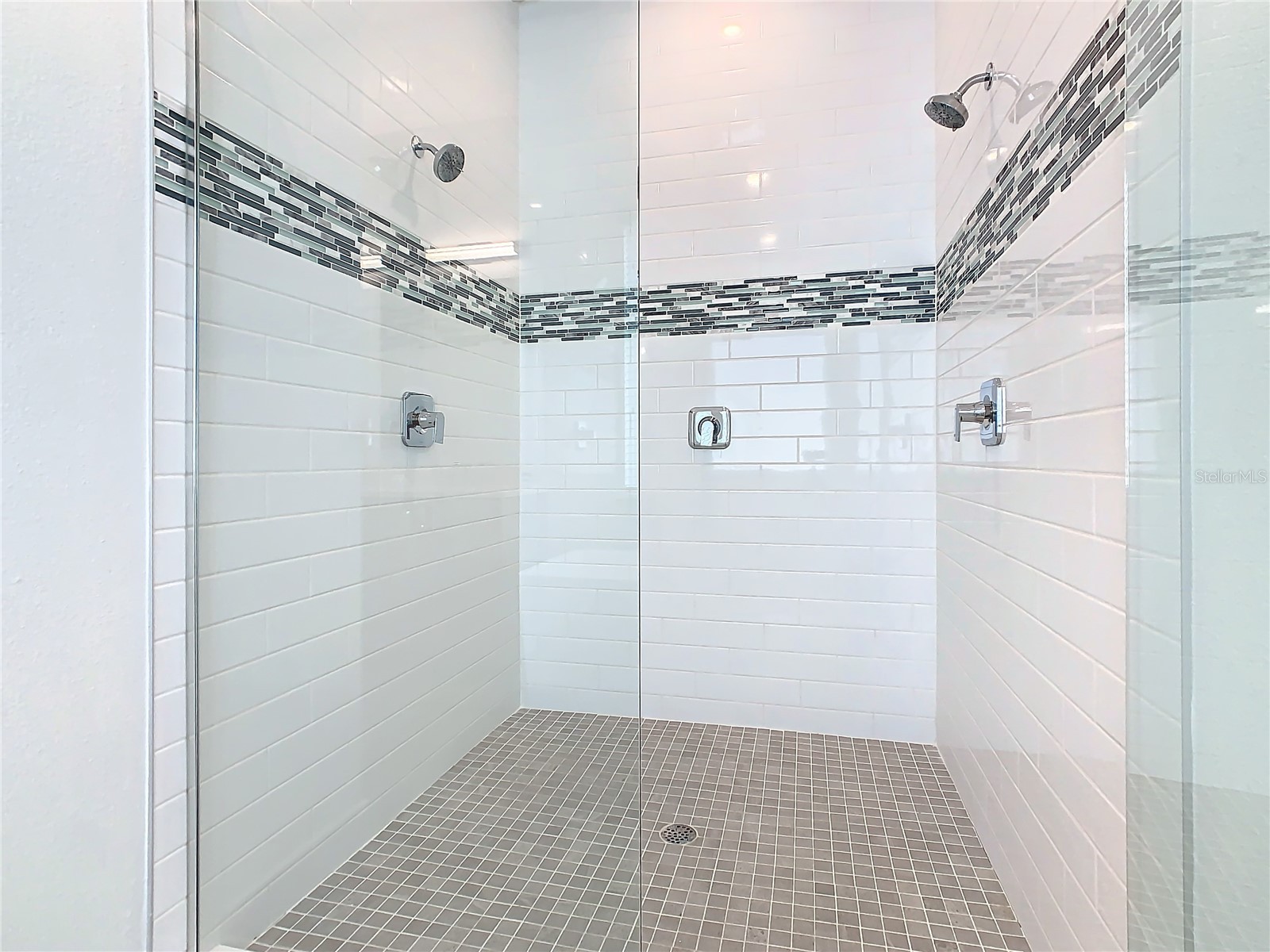 2125 Pine Oak Loop Davenport FL 33837 O6380856 image24