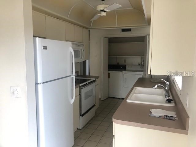 2125 Pueblo Circle #V-7 Sarasota FL 34231 A4682039 image4