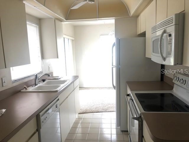 2125 Pueblo Circle #V-7 Sarasota FL 34231 A4682039 image5