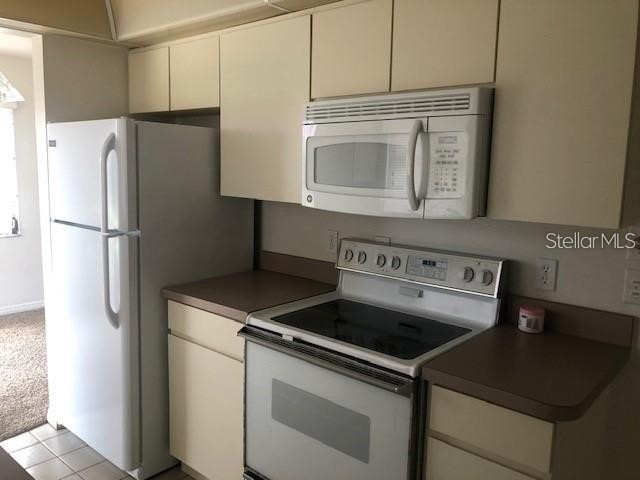 2125 Pueblo Circle #V-7 Sarasota FL 34231 A4682039 image6