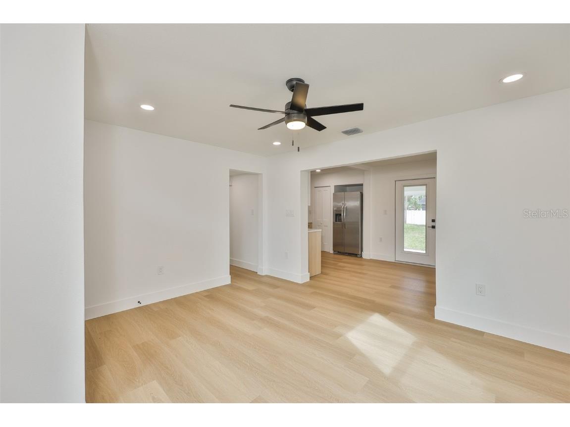 2125 W Ferris Avenue Tampa FL 33603 TB8436308 image8