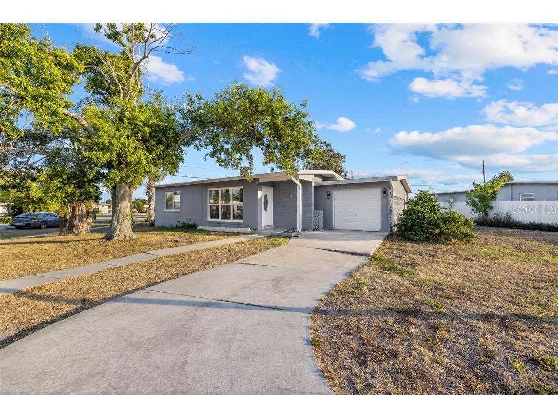 21251 Midway Boulevard Port Charlotte FL 33952 T3530432 image1