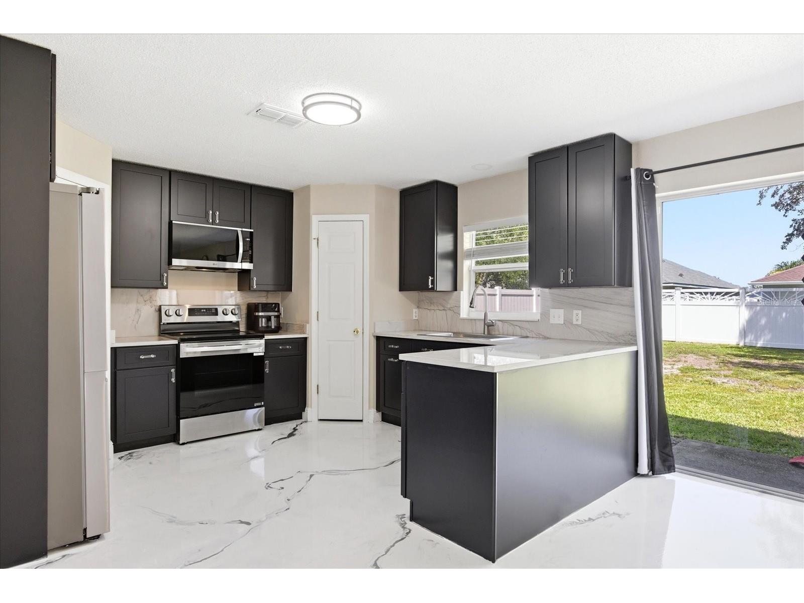 2126 Blackstone Landing Drive Kissimmee FL 34758 O6399765 image5
