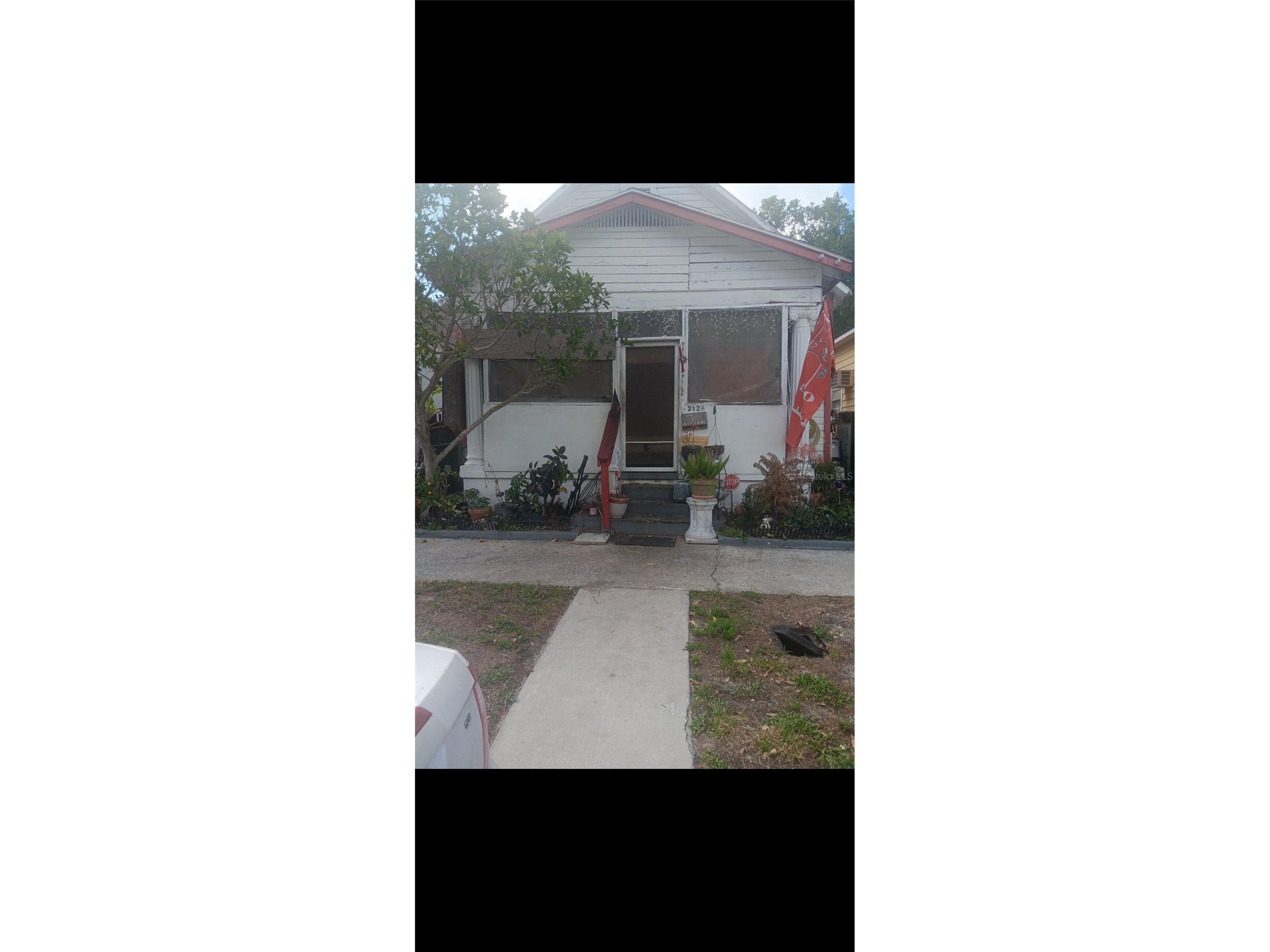 2126 W Pine Street Tampa FL 33607 A4691822 image1