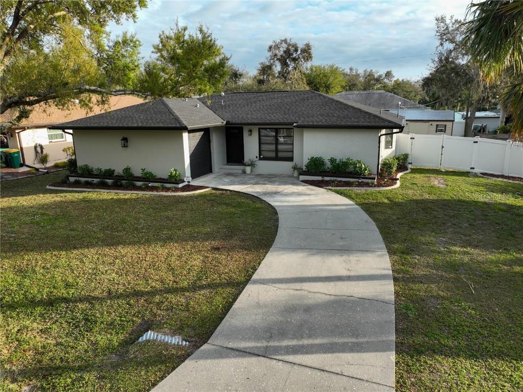 21261 Washburn Avenue Port Charlotte FL 33952 D6135250 image1