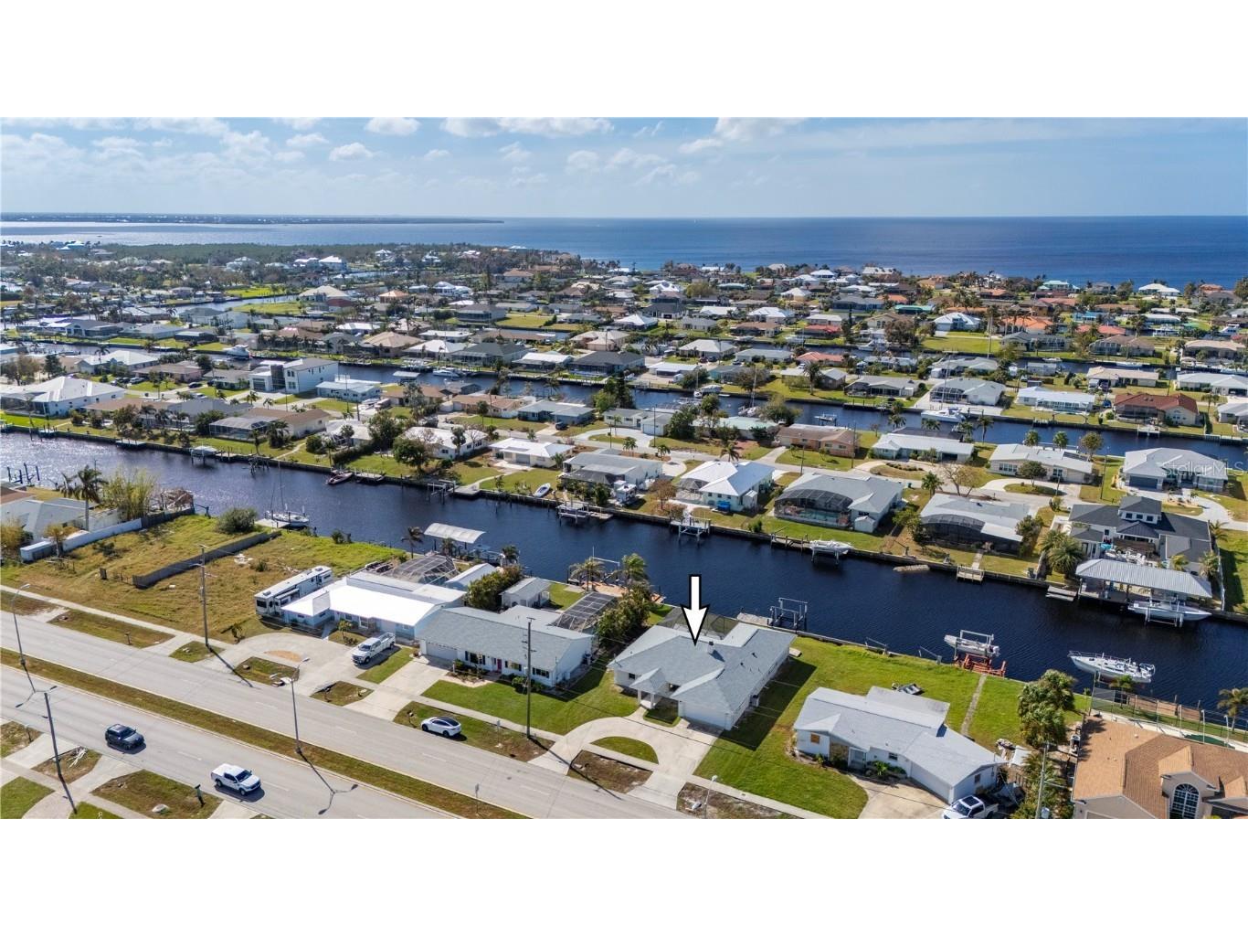 21269 Edgewater Drive Port Charlotte FL 33952 - CLIPPER WATERWAY C7506878 image1