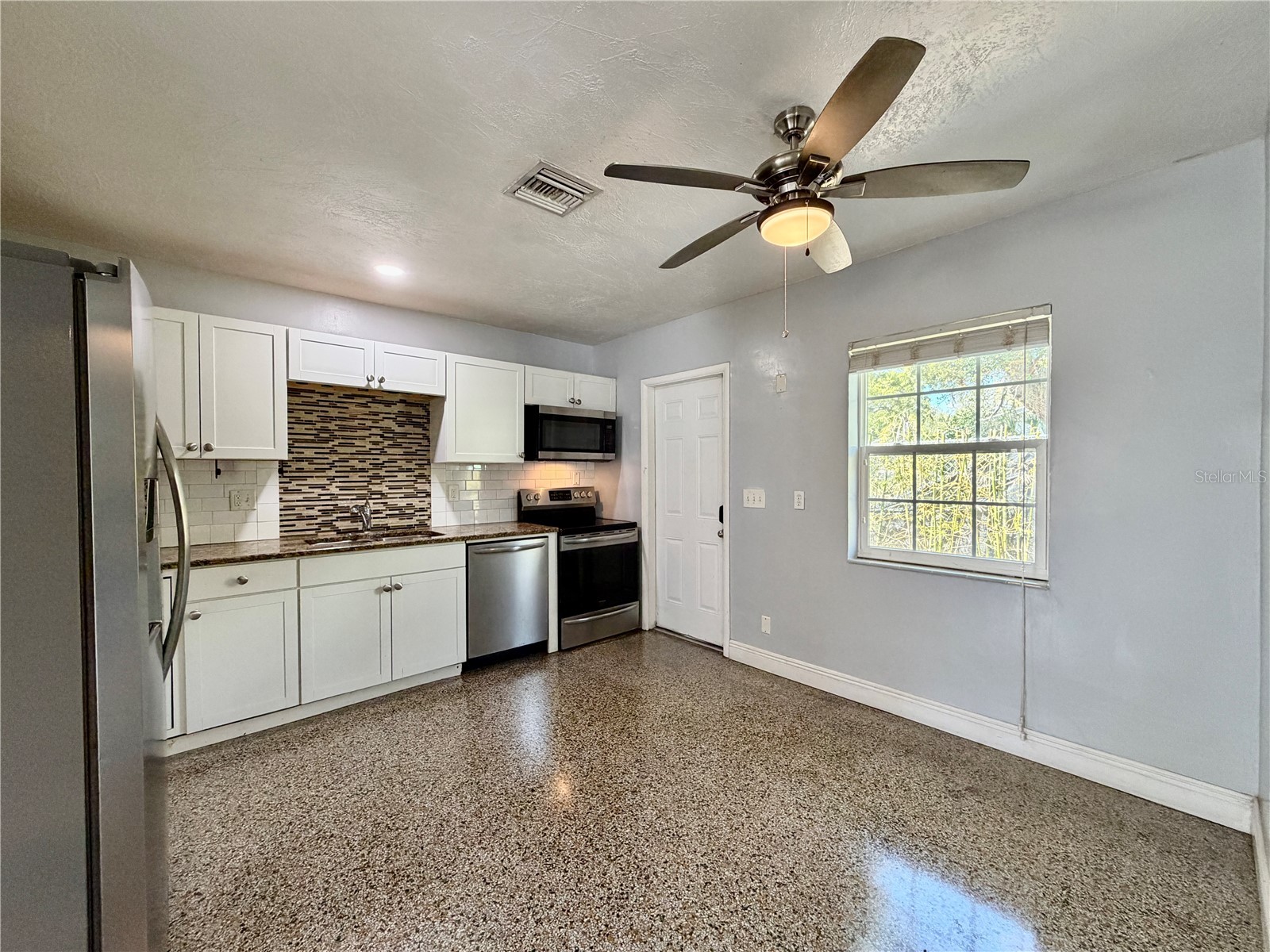 2127 26th Avenue S Saint Petersburg FL 33712 TB8474357 image10